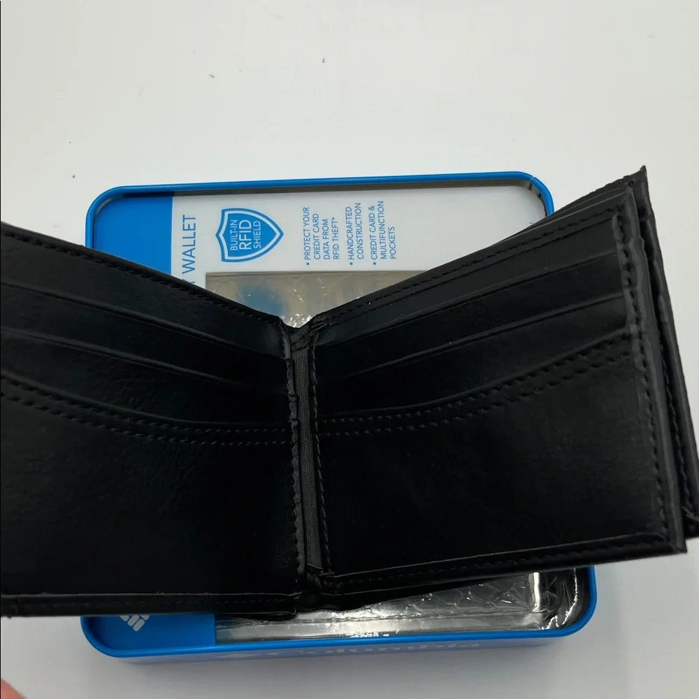 NWT Columbia Black RFID Security Wallet